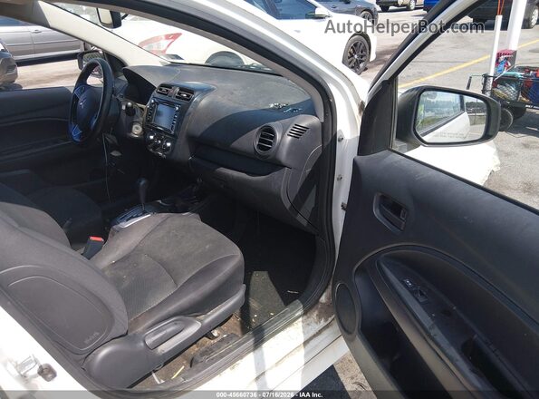 ML32F3FJ9HHF09662 2017 MITSUBISHI MIRAGE G4 Белый Вид салона спереди