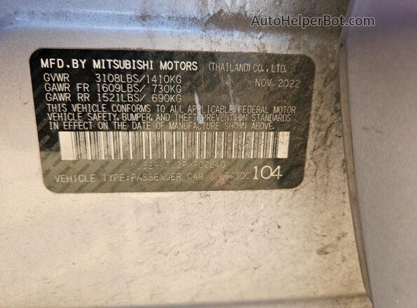 ML32FUFJ2PHF02640 2023 MITSUBISHI MIRAGE Silver Vista del compartimento del motor