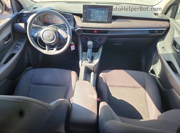 MR2BF8C38P0005493 2020 TOYOTA YARIS Silver Առջևի վահանակի տեսք
