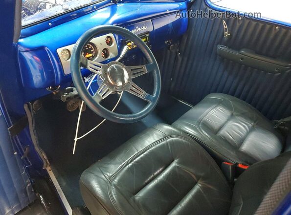 NH009950 1940 FORD UK Blue Dashboard view