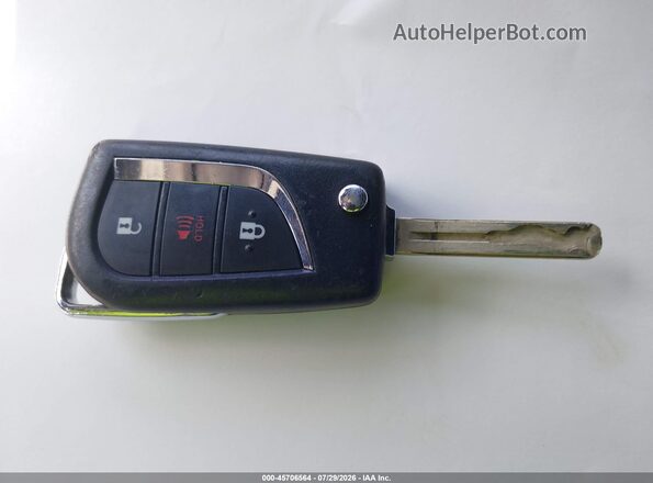 NMTKHMBX0JR035119 2018 TOYOTA C-HR Blue Widok deski rozdzielczej