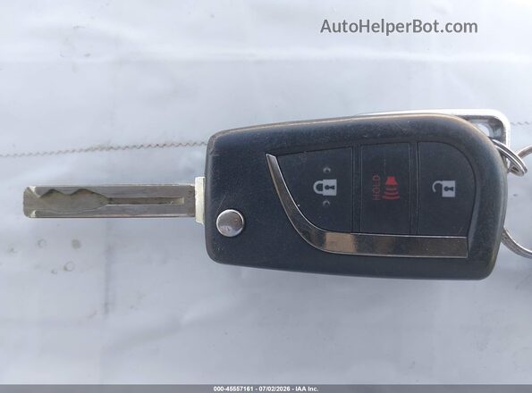 NMTKHMBX0JR057802 2018 TOYOTA C-HR Red Widok deski rozdzielczej