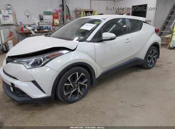 NMTKHMBX0JR062322 2018 TOYOTA C-HR White Front left