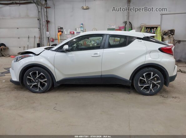 NMTKHMBX0JR062322 2018 TOYOTA C-HR White 360 interior view