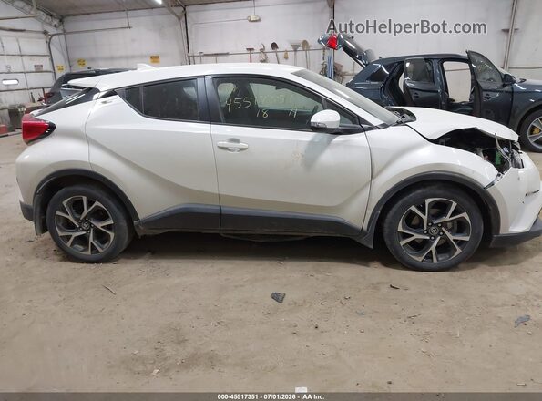NMTKHMBX0JR062322 2018 TOYOTA C-HR White Rear interior view