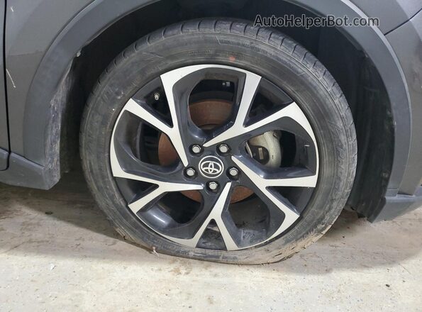 NMTKHMBX0MR131305 2021 TOYOTA C-HR Gray 