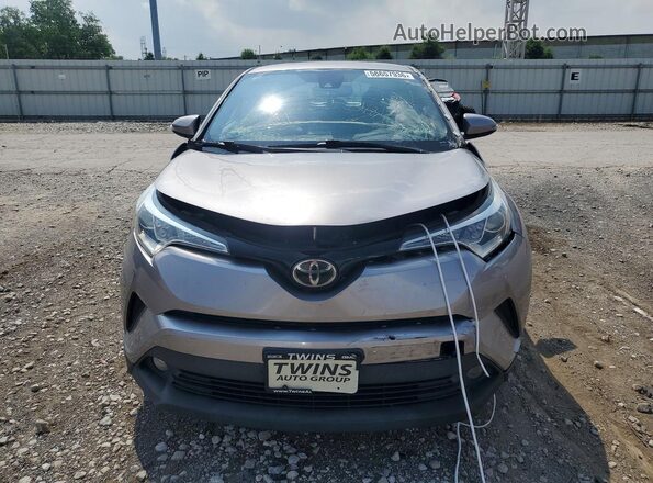 NMTKHMBX1JR003778 2018 TOYOTA C-HR Серый Вид спереди
