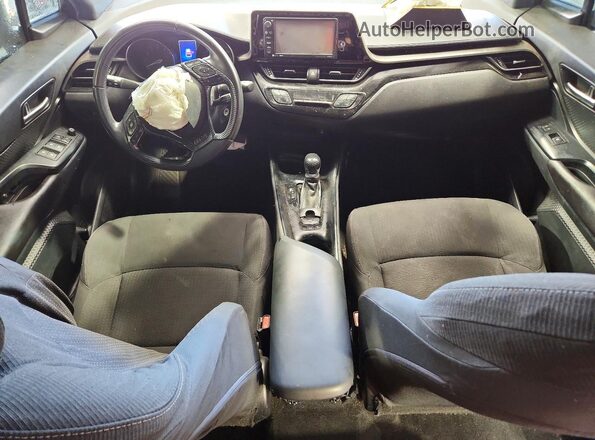 NMTKHMBX1JR009564 2018 TOYOTA C-HR White Вид панелі приладів