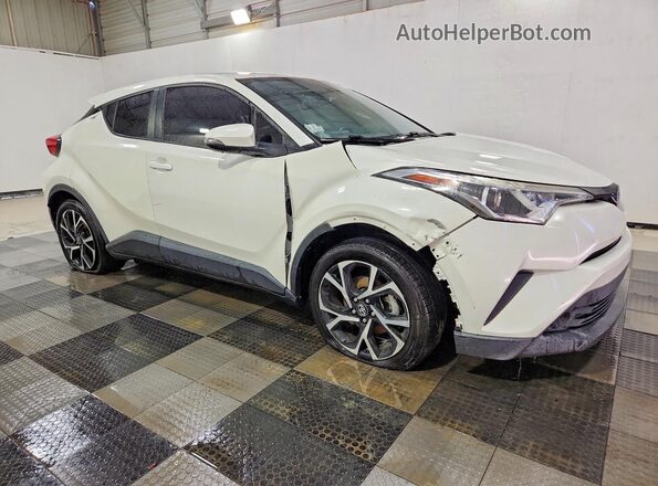 NMTKHMBX1JR009564 2018 TOYOTA C-HR White Передня права чверть