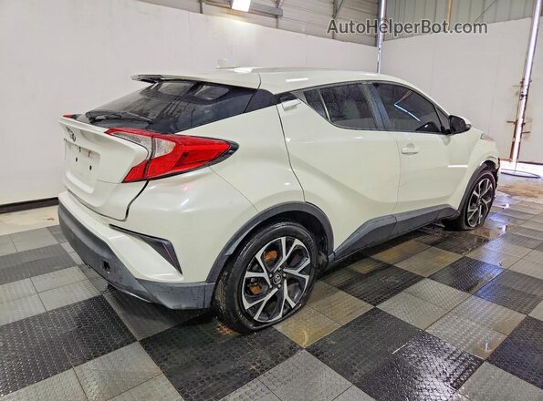 NMTKHMBX1JR009564 2018 TOYOTA C-HR White Задня права чверть