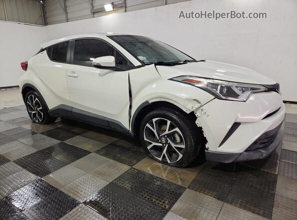 NMTKHMBX1JR009564 2018 TOYOTA C-HR White 
