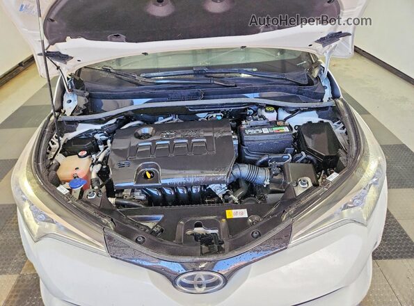 NMTKHMBX1JR009564 2018 TOYOTA C-HR White Вид підкапотного простору