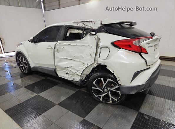NMTKHMBX1JR009564 2018 TOYOTA C-HR White 