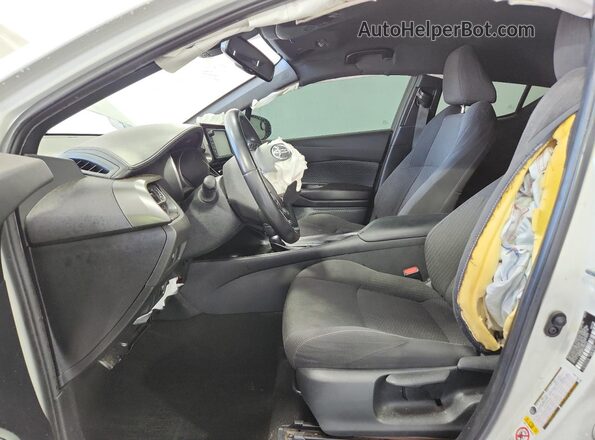 NMTKHMBX1JR009564 2018 TOYOTA C-HR White 