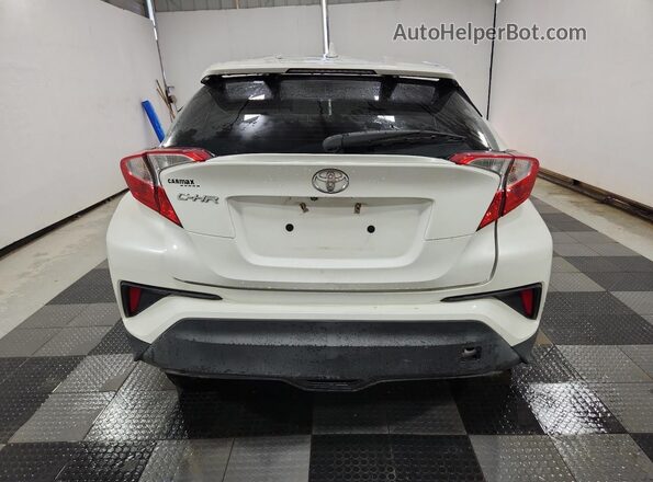 NMTKHMBX1JR009564 2018 TOYOTA C-HR White 