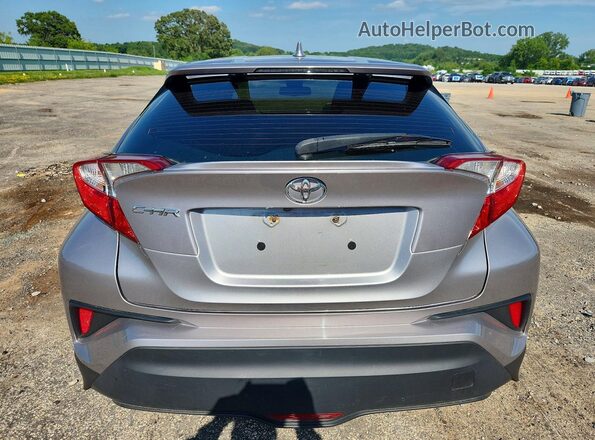 NMTKHMBX1JR055055 2018 TOYOTA C-HR Серебряный Вид сзади