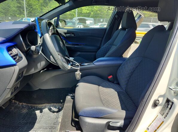 NMTKHMBX2LR107067 2020 TOYOTA C-HR White Vista interior delantera