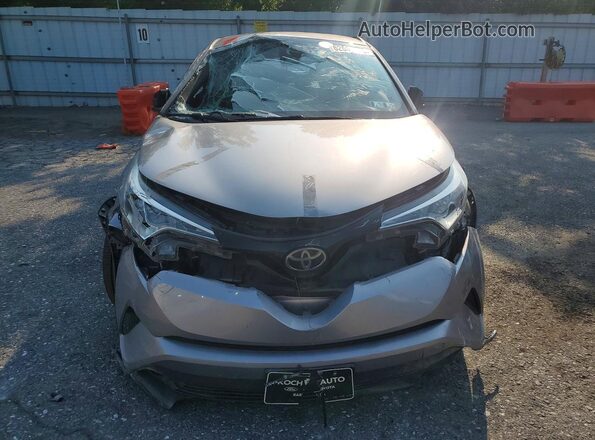 NMTKHMBX3JR056224 2018 TOYOTA C-HR Серебряный Вид спереди