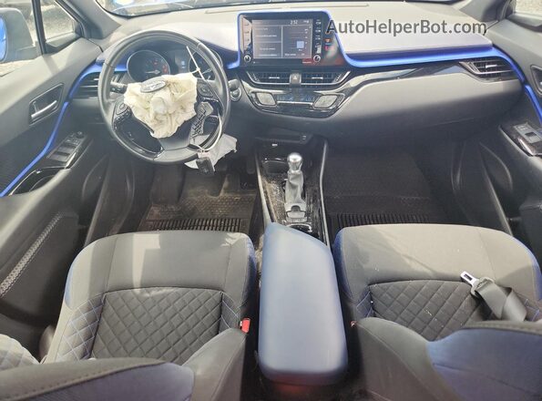 NMTKHMBX3MR119729 2021 TOYOTA C-HR Blue Вид панелі приладів