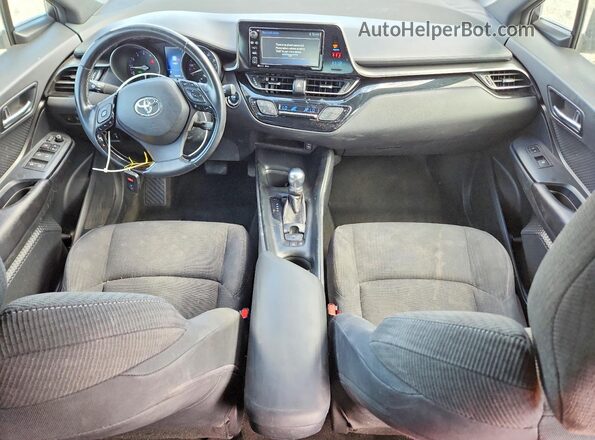 NMTKHMBX4JR027671 2018 TOYOTA C-HR White Առջևի վահանակի տեսք