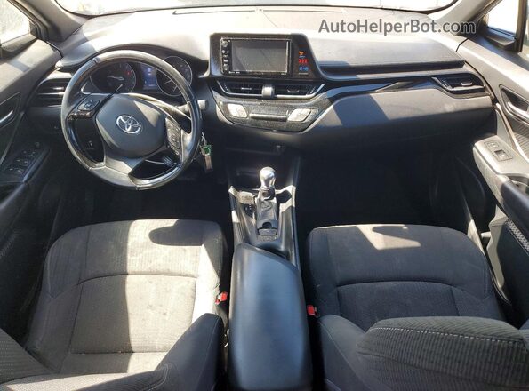 NMTKHMBX6JR050787 2018 TOYOTA C-HR Белый Вид панели приборов