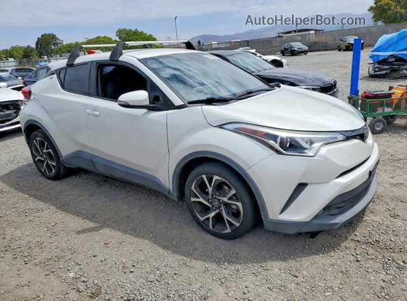 NMTKHMBX6JR054774 2018 TOYOTA C-HR White Front right