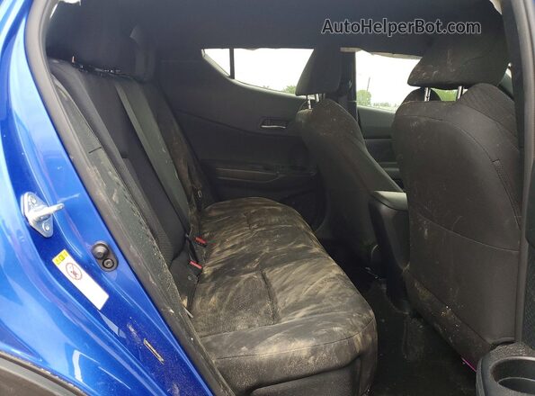 NMTKHMBX6JR057187 2018 TOYOTA C-HR Blue Vista interior trasera