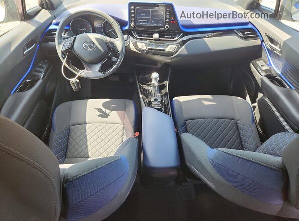 NMTKHMBX6LR116421 2020 TOYOTA C-HR White Widok deski rozdzielczej