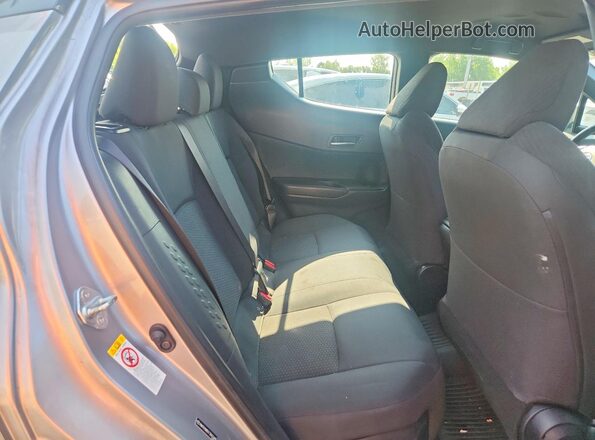 NMTKHMBX7JR023680 2018 TOYOTA C-HR Silver Սալոնի հետևի տեսք