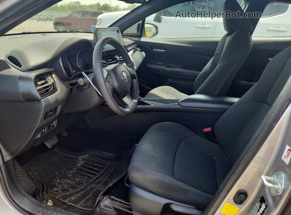 NMTKHMBX7KR092578 2019 TOYOTA C-HR Silver Front interior view