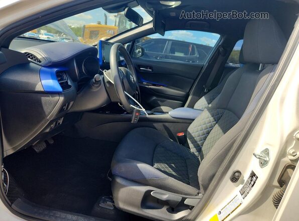 NMTKHMBX7LR114189 2020 TOYOTA C-HR White Vista interior delantera