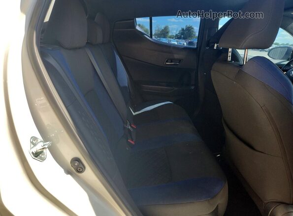 NMTKHMBX7LR114189 2020 TOYOTA C-HR White Vista interior trasera