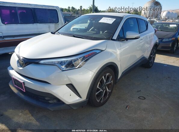 NMTKHMBX8JR053898 2018 TOYOTA C-HR White Przód lewy