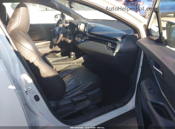 NMTKHMBX8JR053898 2018 TOYOTA C-HR White Widok wnętrza z przodu