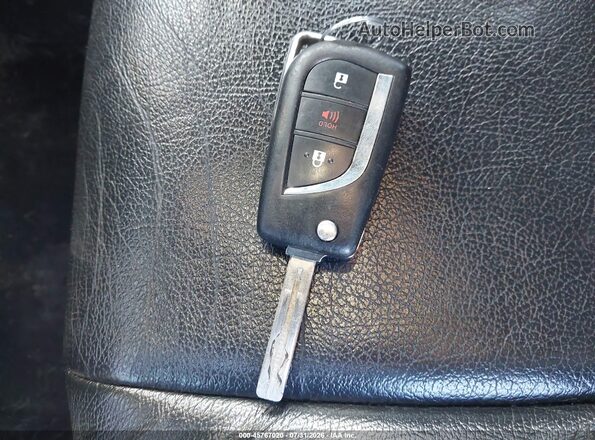 NMTKHMBX8JR053898 2018 TOYOTA C-HR White Widok deski rozdzielczej