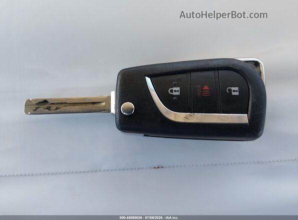 NMTKHMBX9JR021297 2018 TOYOTA C-HR Blue Widok deski rozdzielczej