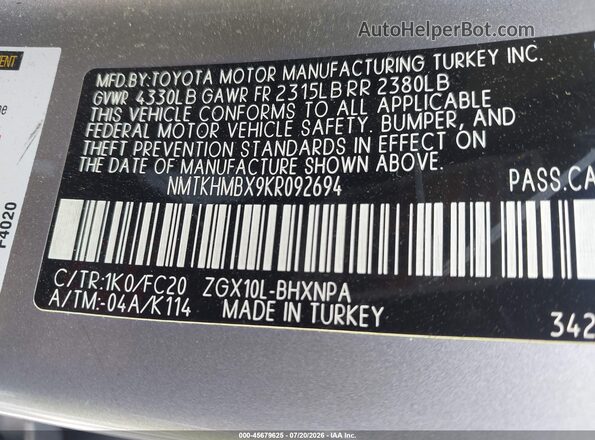 NMTKHMBX9KR092694 2019 TOYOTA C-HR Silver Widok komory silnika