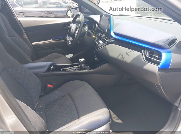 NMTKHMBX9LR113058 2020 TOYOTA C-HR Gray Vista interior delantera