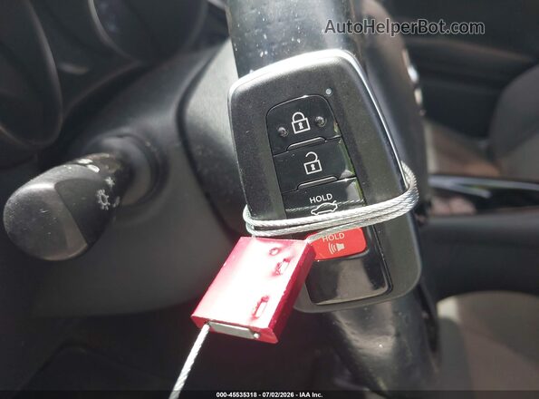 NMTKHMBXXKR097645 2019 TOYOTA C-HR White Вид панелі приладів