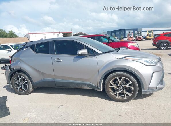 NMTKHMBXXLR113053 2020 TOYOTA C-HR Серебряный Вид задней части салона
