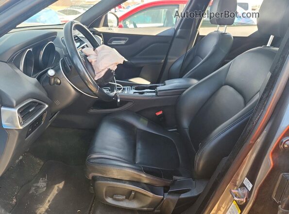 SADCJ2BNXHA096616 2017 JAGUAR F-PACE Gray Вид салону спереду