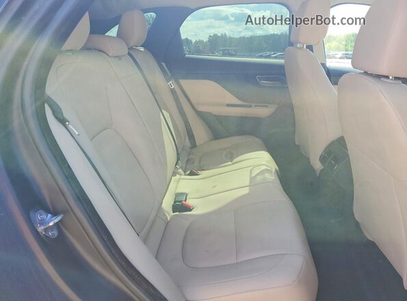 SADCJ2BV1HA494121 2017 JAGUAR F-PACE Blue Widok wnętrza z tyłu