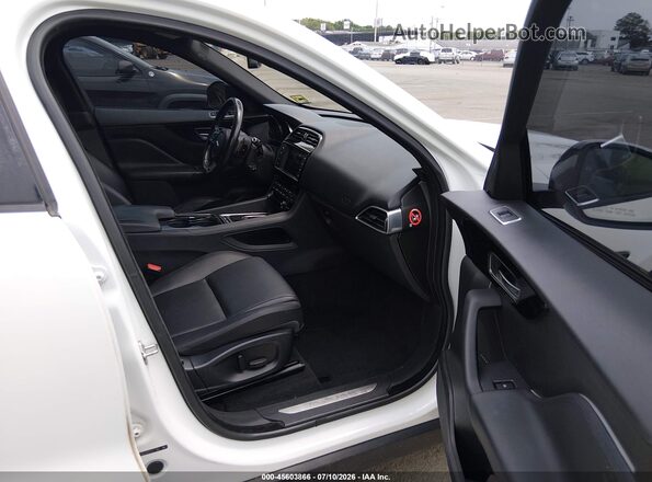 SADCJ2BV4HA883531 2017 JAGUAR F-PACE White Vista interior delantera