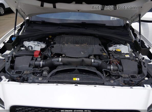 SADCJ2BV4HA883531 2017 JAGUAR F-PACE White Vista trasera