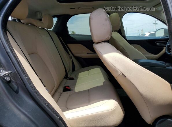 SADCJ2BV9HA493007 2017 JAGUAR F-PACE Белый Вид задних сидений