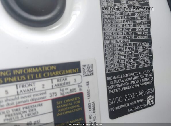 SADCJ2EX8NA698634 2022 JAGUAR F-PACE Белый Вид подкапотного пространства
