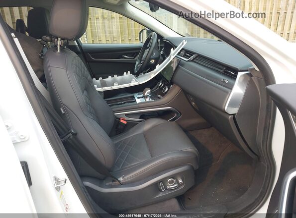 SADCJ2EX9PA716027 2023 JAGUAR F-PACE White Вид салону спереду