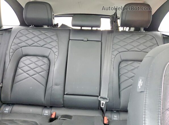 SADCJ2EXXNA701775 2022 JAGUAR F-PACE White Հետևի նստատեղերի տեսք