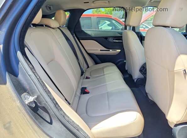 SADCJ2FN7JA279018 2018 JAGUAR F-PACE Blue Vista interior trasera