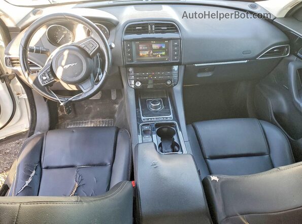 SADCJ2FX3JA248835 2018 JAGUAR F-PACE White Widok deski rozdzielczej